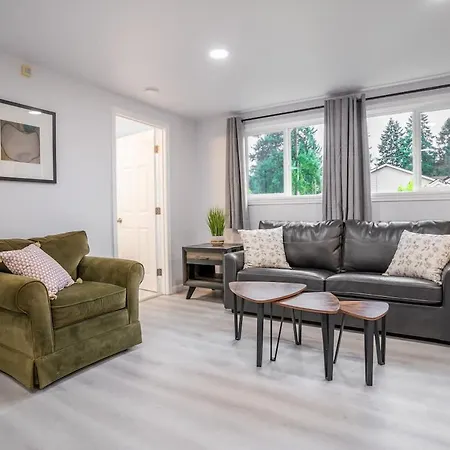 Burien'S Top Unit With Spa-Inspired Bathroom Exterior photo